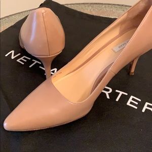 Cole Haan beige pumps